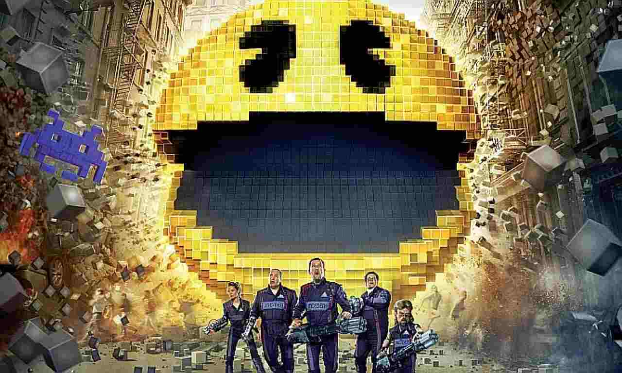 Pixels обзор. Пиксели фильм Постер. Фильм про пиксельные игры. Старый фильм про пиксели. Фильм пиксели разрушение.